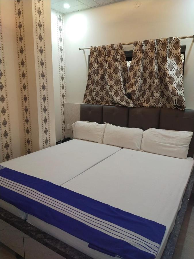Hotel Gateway Kailash Варанасі Екстер'єр фото